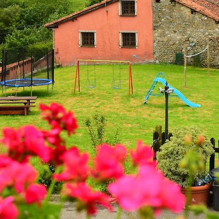 Penzion El Balcon De Onis La Robellada de Onis Exteriér fotografie